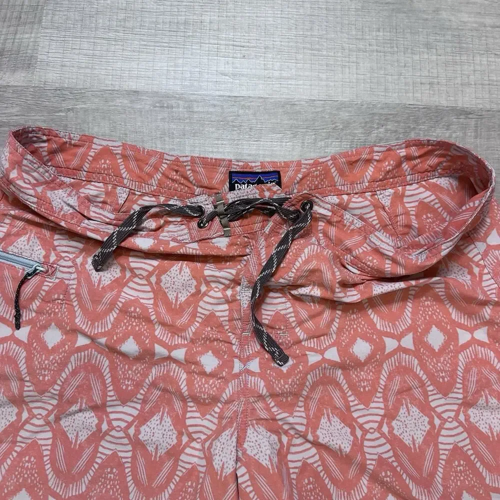Patagonia men’s board